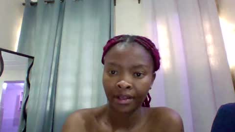Snapshot of sexy_dianaa chatting on 07/14/26, 10:21 sexy_dianaa online show from 07/14/26, 10:21