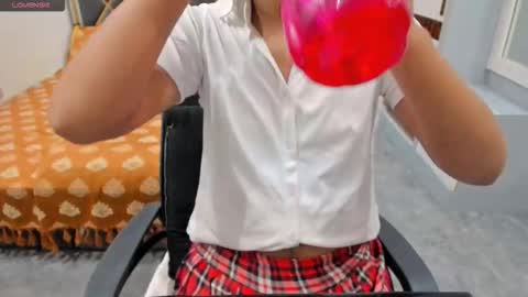 Snapshot of sexy_doll_1_ chatting on 09/15/25, 05:13 Sexydoll online show from 09/15/25, 05:13