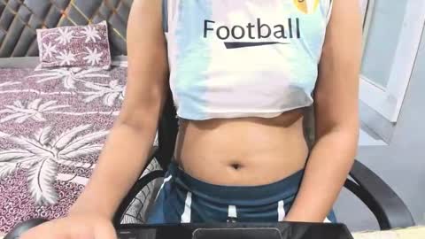 Snapshot of sexy_doll_1_ chatting on 02/27/26, 05:13 Sexydoll online show from 02/27/26, 05:13