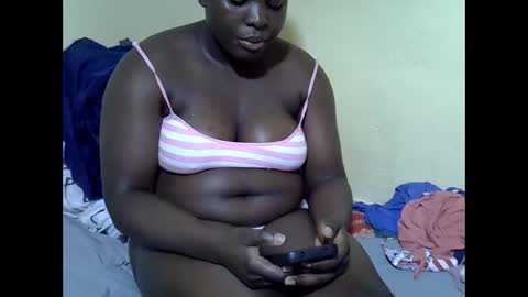 Snapshot of sexy_ebony20 chatting on 09/25/25, 12:31 ebony online show from 09/25/25, 12:31