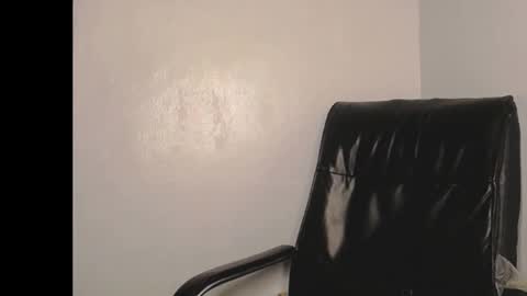 Snapshot of sexy_ebonygirl_ chatting on 02/26/26, 07:46 Clara online show from 02/26/26, 07:46