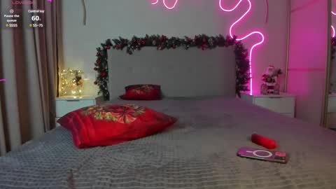 Snapshot of sexy_flora chatting on 12/24/24, 08:55 Flora online show from 12/24/24, 08:55