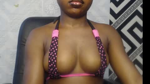 Snapshot of sexy_floral chatting on 09/27/25, 10:09 Angela online show from 09/27/25, 10:09