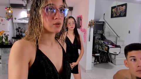 WENDY  MAX  AND VICKY online show from 03/24/26, 04:06