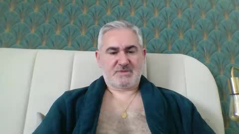 Antonio online show from 04/23/26, 01:57