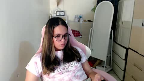 sexy_jasmin08 online show from 11/01/25, 11:34