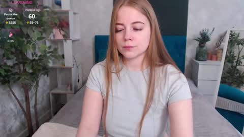 Jennifer online show from 03/05/25, 12:11