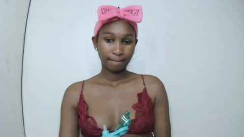 Snapshot of sexy_joyline chatting on 06/20/26, 02:14 joy online show from 06/20/26, 02:14
