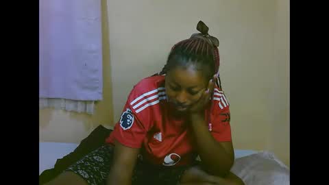 Snapshot of sexy_latasha chatting on 04/27/26, 07:01 sexy_latasha online show from 04/27/26, 07:01
