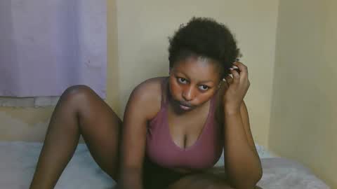 Snapshot of sexy_latasha chatting on 05/04/26, 05:47 sexy_latasha online show from 05/04/26, 05:47