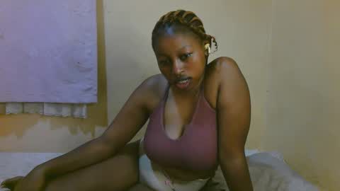 Snapshot of sexy_latasha chatting on 05/16/26, 02:19 sexy_latasha online show from 05/16/26, 02:19