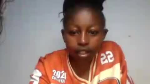Snapshot of sexy_latasha chatting on 08/05/26, 06:33 sexy_latasha online show from 08/05/26, 06:33