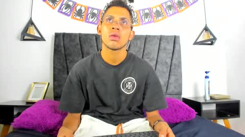 sexy_latin_cum online show from 10/27/25, 03:43