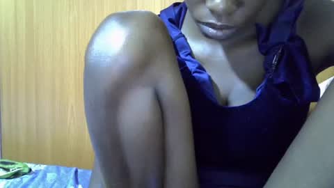 Snapshot of sexy_leila3 chatting on 02/15/25, 10:42 kayla online show from 02/15/25, 10:42