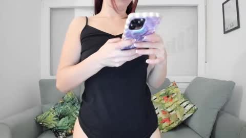 Lily online show from 01/09/25, 08:03