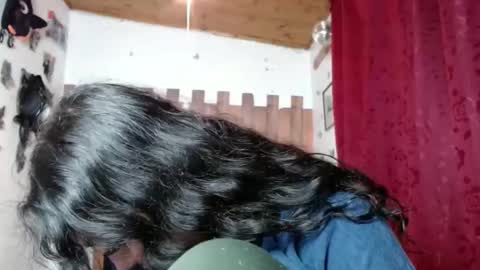 sexy lolas online show from 02/01/25, 05:28