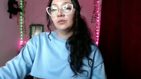 sexy lolas online show from 02/26/25, 06:04