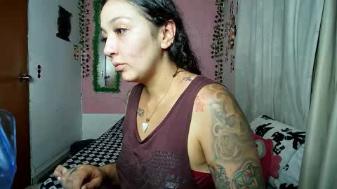 sexy lolas online show from 09/15/25, 04:23