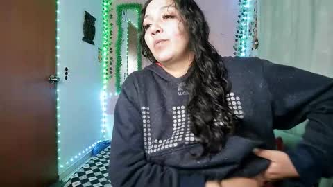 sexy lolas online show from 10/09/25, 01:58