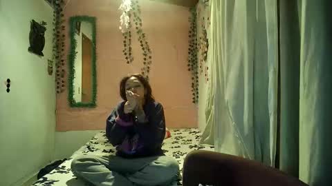 sexy lolas online show from 02/17/26, 01:35