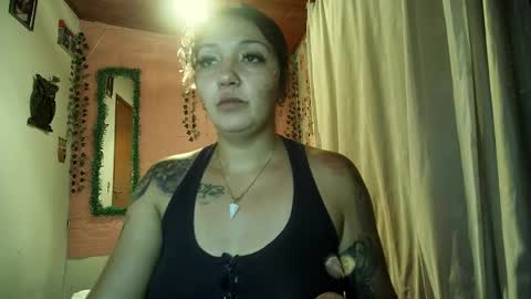 sexy lolas online show from 04/17/26, 12:24