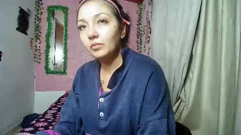 sexy lolas online show from 06/10/26, 02:01