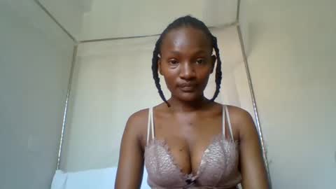 sexy_lucy012 online show from 01/19/25, 09:11