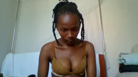 sexy_lucy012 online show from 01/23/25, 11:04