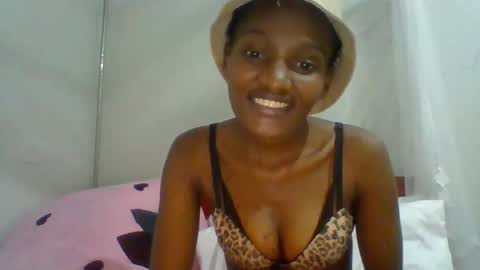 sexy_lucy012 online show from 02/02/25, 06:53