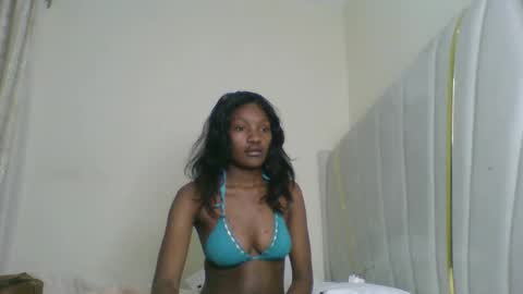 sexy_lucy012 online show from 09/24/25, 11:57