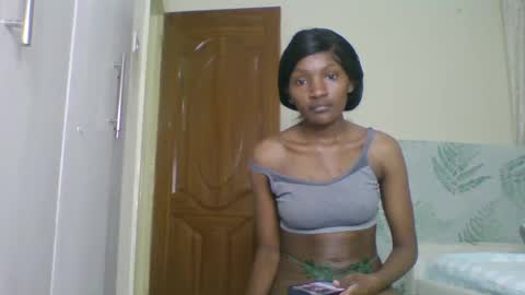 sexy_lucy012 online show from 09/25/25, 07:28