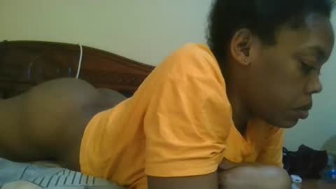 sexy_lyna online show from 10/28/25, 09:06