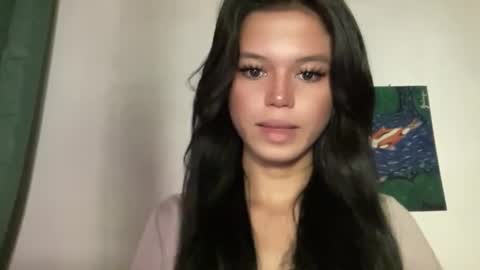Snapshot of sexy_maevemorexxx chatting on 05/02/26, 01:21 Nicole online show from 05/02/26, 01:21