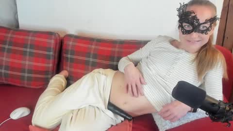 Snapshot of sexy_marlen chatting on 01/16/25, 02:08 Marlen online show from 01/16/25, 02:08