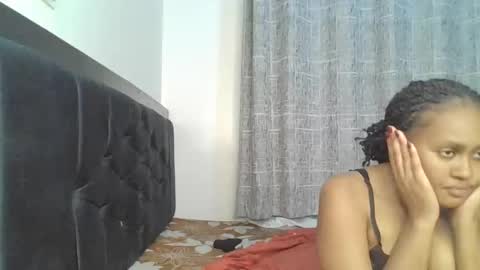 maya online show from 04/23/26, 03:08