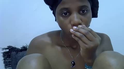 sexy_mayah64 online show from 05/19/26, 02:18