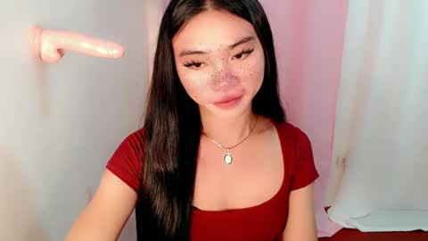 mika online show from 02/19/25, 02:23