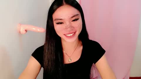 mika online show from 03/01/25, 07:15