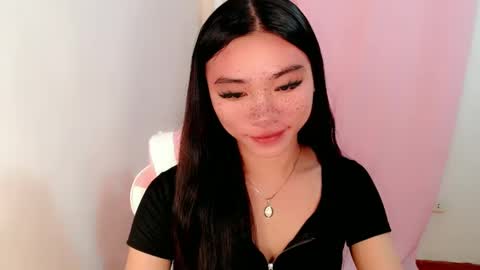 mika online show from 03/09/25, 10:30