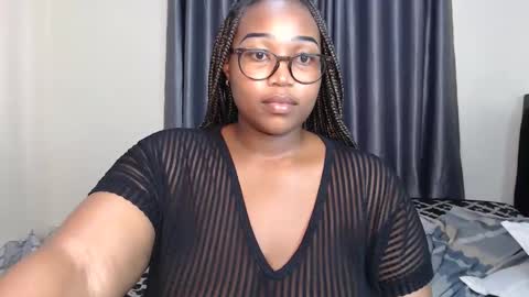 sexy online show from 11/03/25, 10:05