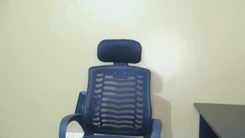 sexy_moh1 online show from 11/09/25, 08:40