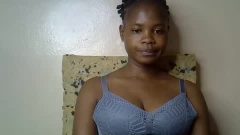 Molyne online show from 04/18/26, 11:16