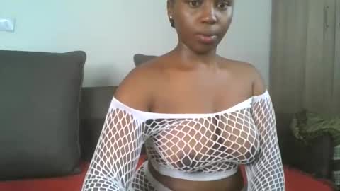 SEXY MOMAH online show from 04/06/26, 09:43