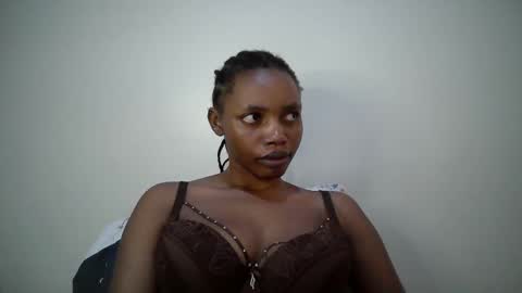 sexy_muna2 online show from 05/04/26, 12:39
