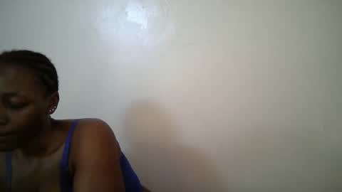 sexy_muna2 online show from 05/12/26, 12:35