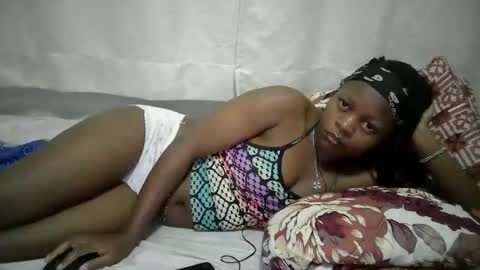 sexy_nanah online show from 05/25/26, 11:55