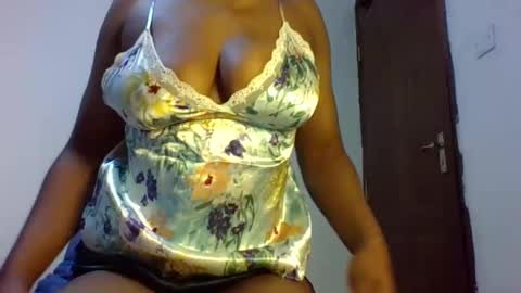 Snapshot of sexy_natallie chatting on 01/17/25, 08:56 natallie online show from 01/17/25, 08:56