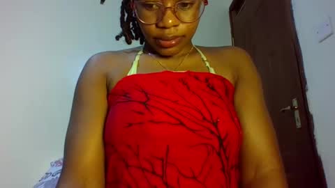 Snapshot of sexy_natallie chatting on 02/11/25, 01:41 natallie online show from 02/11/25, 01:41