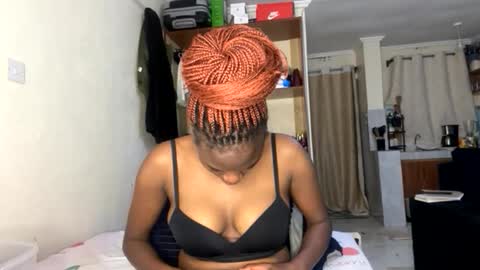 Snapshot of sexy_nyla chatting on 06/10/26, 07:13 Nyla online show from 06/10/26, 07:13