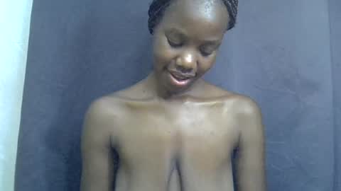Snapshot of sexy_peach4 chatting on 07/23/26, 10:29 sexy_peach4 online show from 07/23/26, 10:29